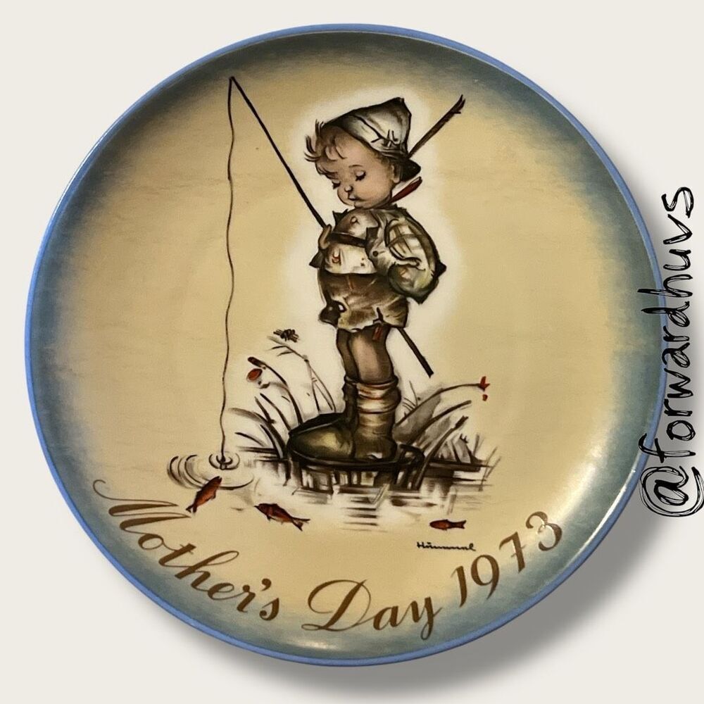 1973 Schmid “Der kleine Fischer” Mother’s Day – Berta Hummel – No Box